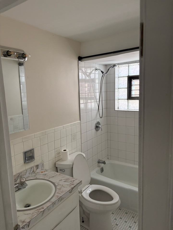3601 N. OCONTO 2 East #2EAST - Photo 2 of 20