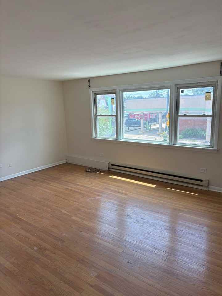 3601 N. OCONTO 2 East #2EAST - Photo 3 of 20