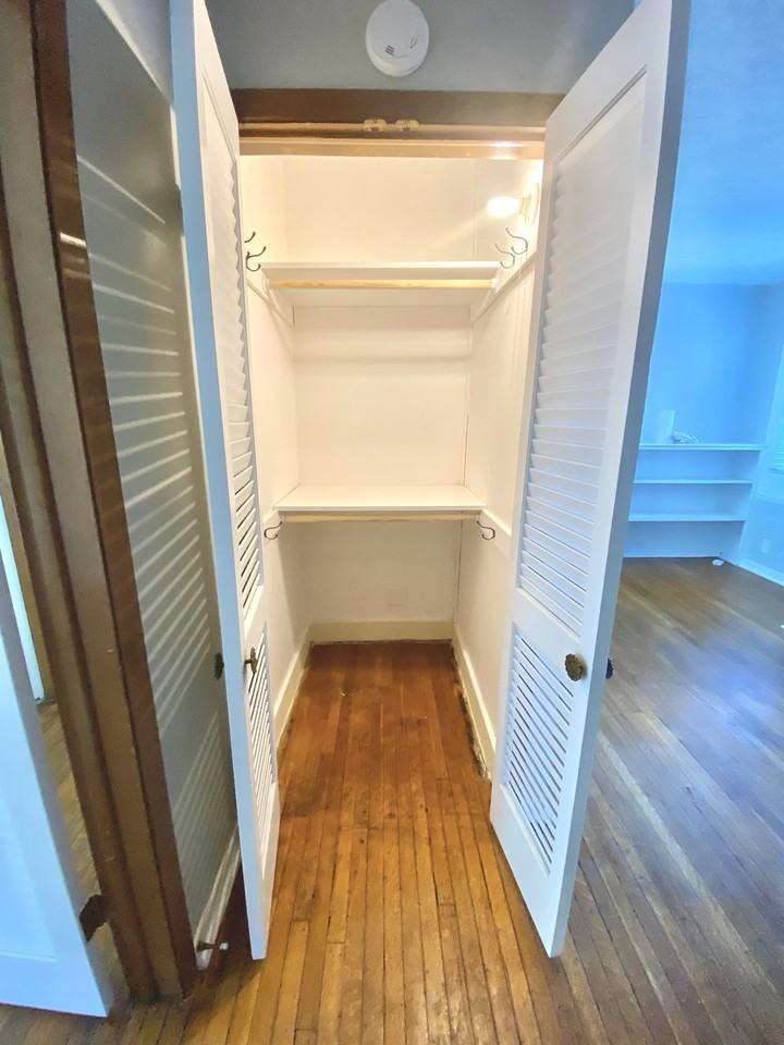4923 Cass St #1 - Photo 6 of 10