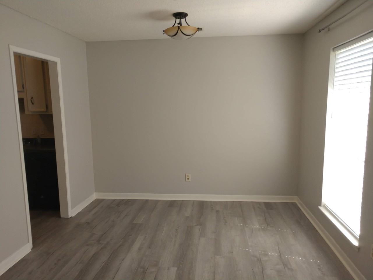 1107 Caroline Ave #1 - Photo 4 of 10