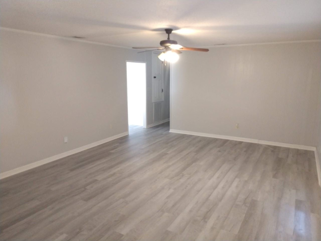 1107 Caroline Ave #1 - Photo 7 of 10