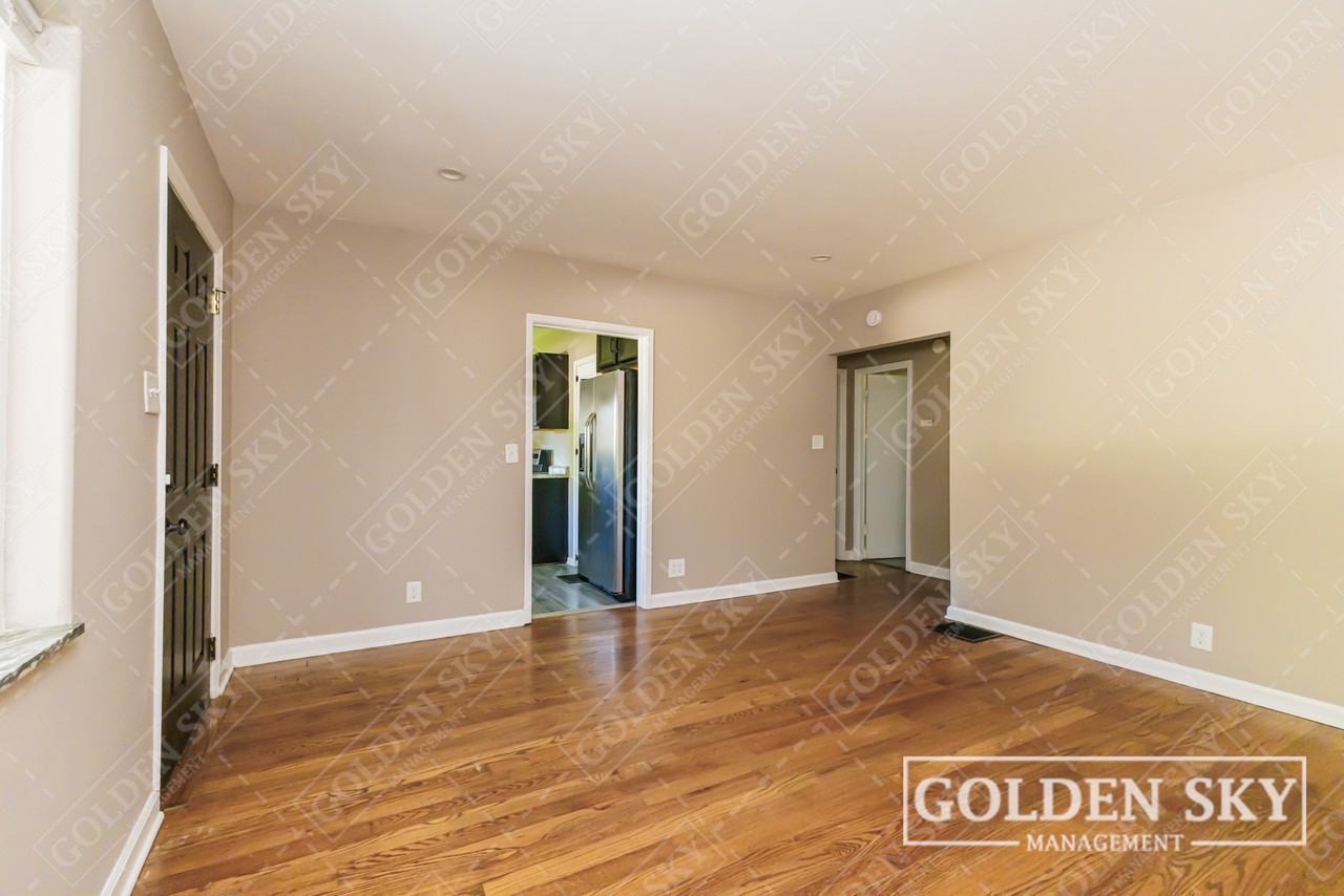 5161 Primrose Ave #1 - Photo 4 of 10