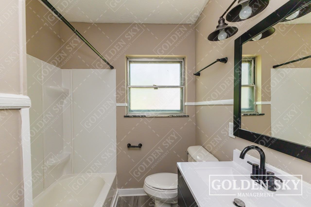 5161 Primrose Ave #1 - Photo 6 of 10