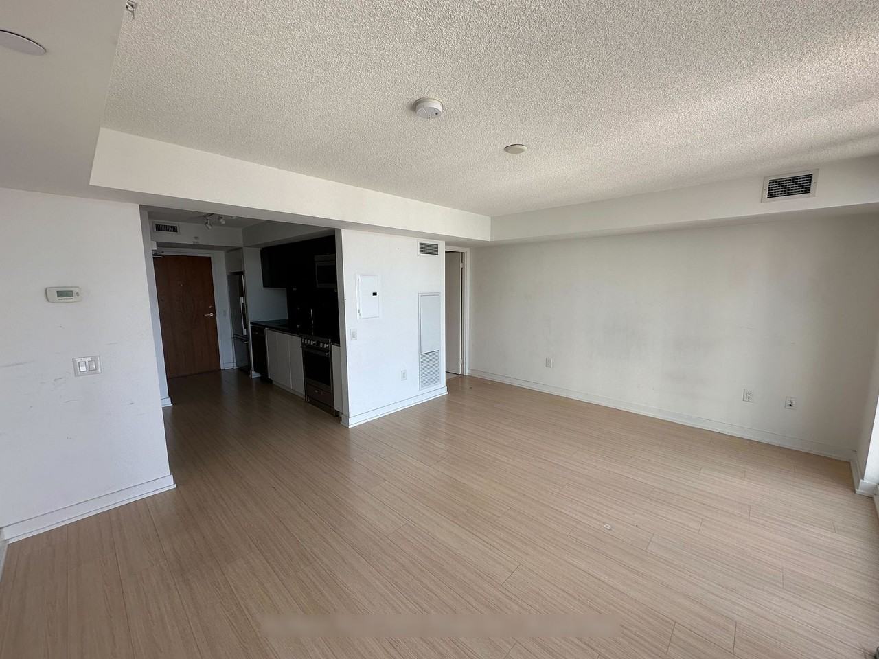 85 Condo #1208 - Photo 2 of 8