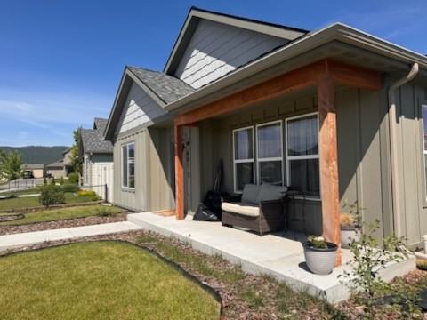 881 S Camas Ln #881 - Photo 2 of 6