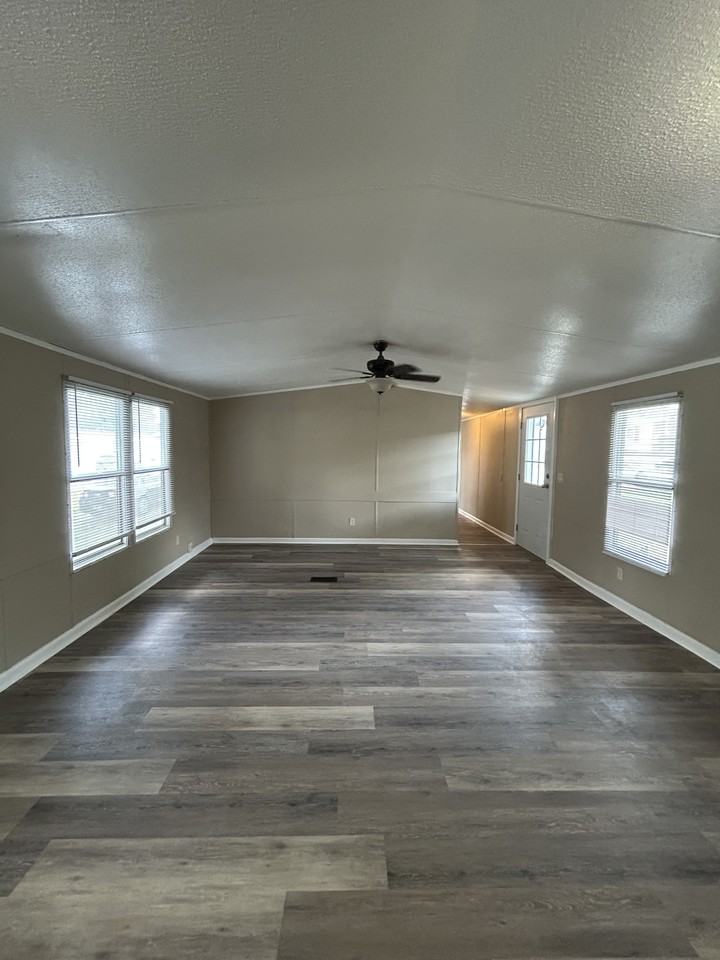 210 Tyler St #1 - Photo 4 of 18