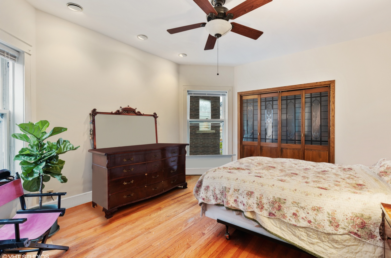 1119 W North Shore Ave #2 - Photo 5 of 14