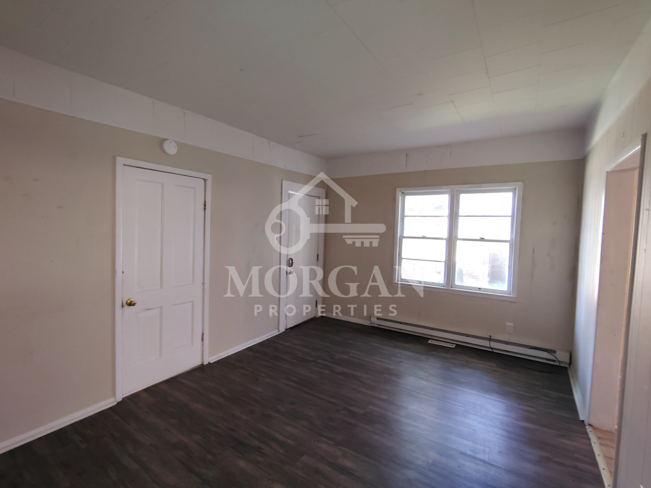 822 W Howard St - Photo 2 of 5