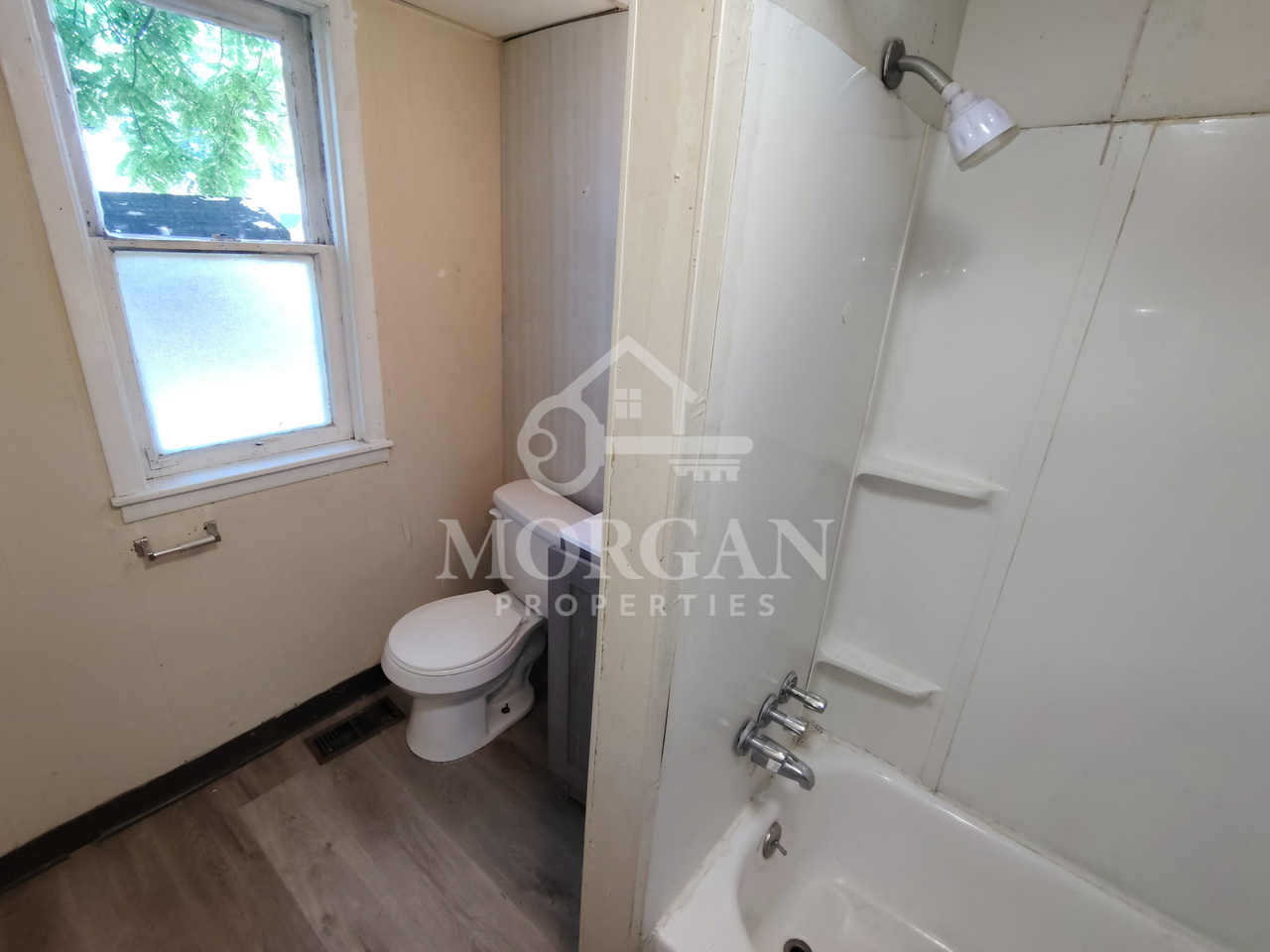 822 W Howard St - Photo 5 of 5