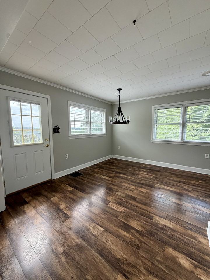 509 Overlook Pl #1 - Photo 4 of 12