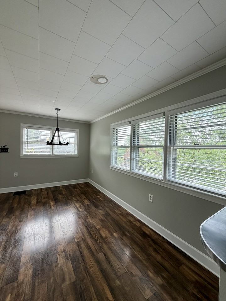 509 Overlook Pl #1 - Photo 5 of 12