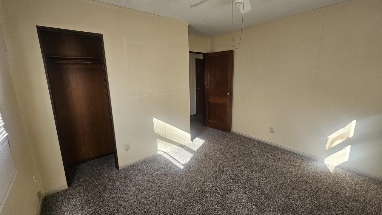 1041 S Yale St #1 - Photo 6 of 9