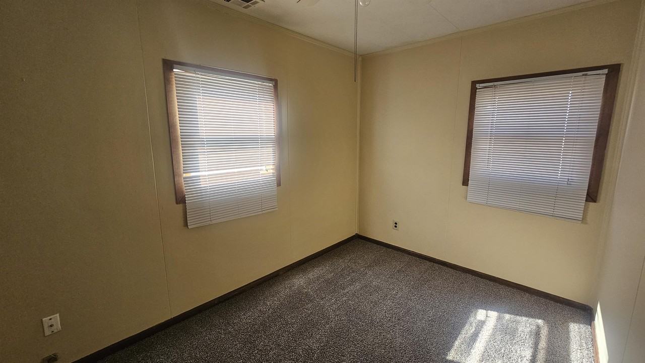 1041 S Yale St #1 - Photo 7 of 9