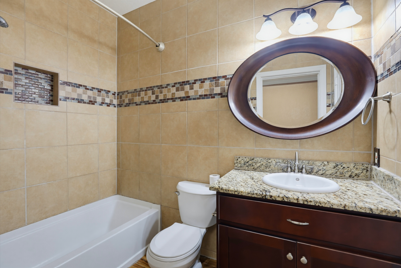 236 E Dullnig Ct #1 - Photo 7 of 17