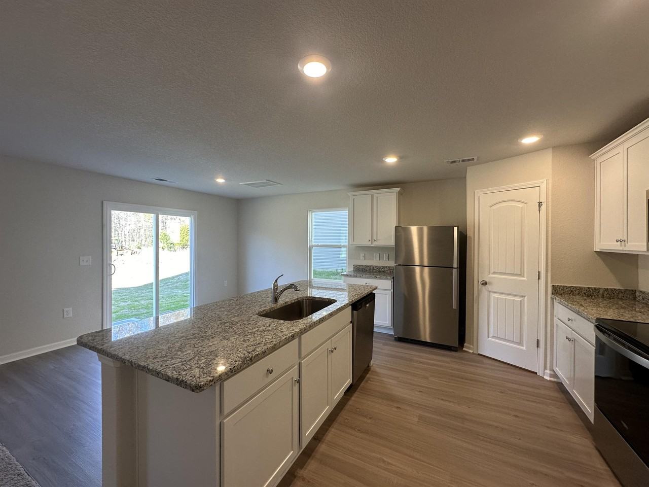 3003 Crescent Lake Ln #1 - Photo 5 of 17