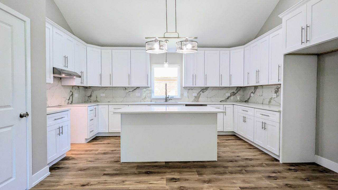 21367 W Starry Ln #1 - Photo 5 of 16