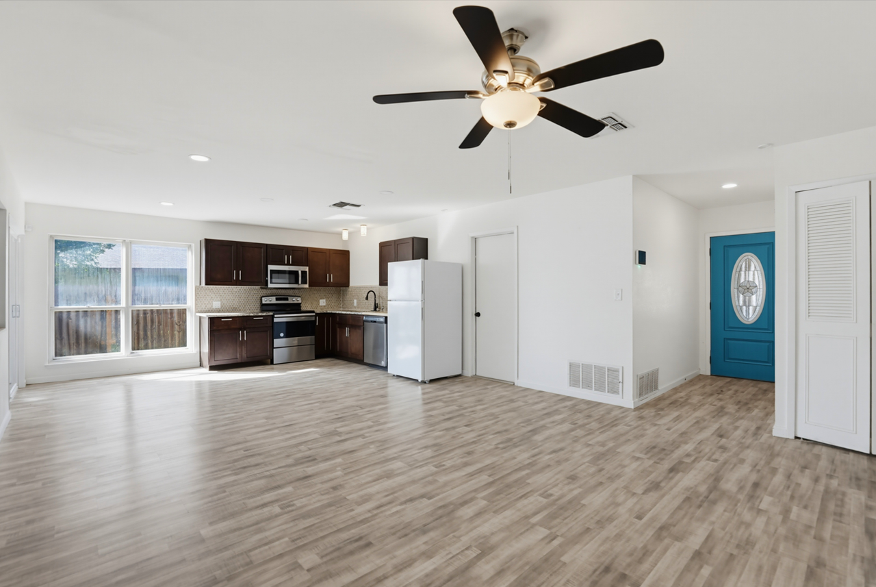 6602 Spring Brook St #1 - Photo 3 of 19