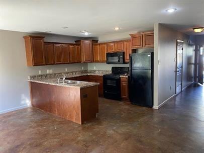 2025 Tyler St #B - Photo 3 of 11