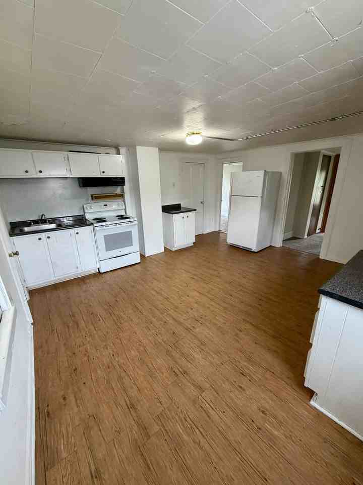 255 Rochester St #255 - Photo 3 of 11