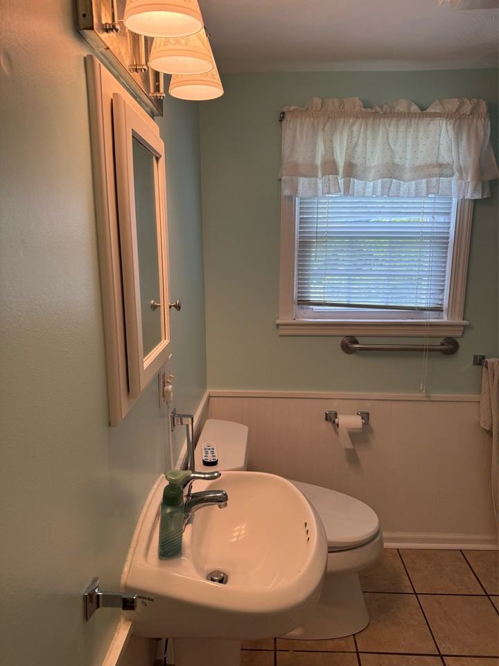 6 Beechwood Rd #1 - Photo 5 of 21