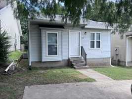 featured image of 139 Rockyreef Cir #1