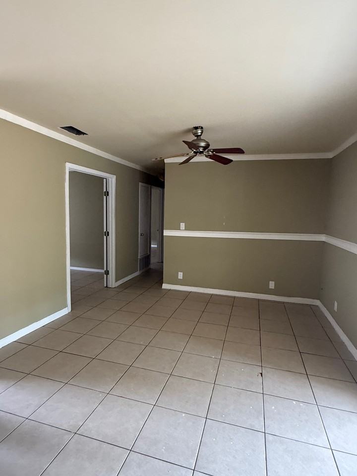 4839 Castle Strm #1 - Photo 4 of 10