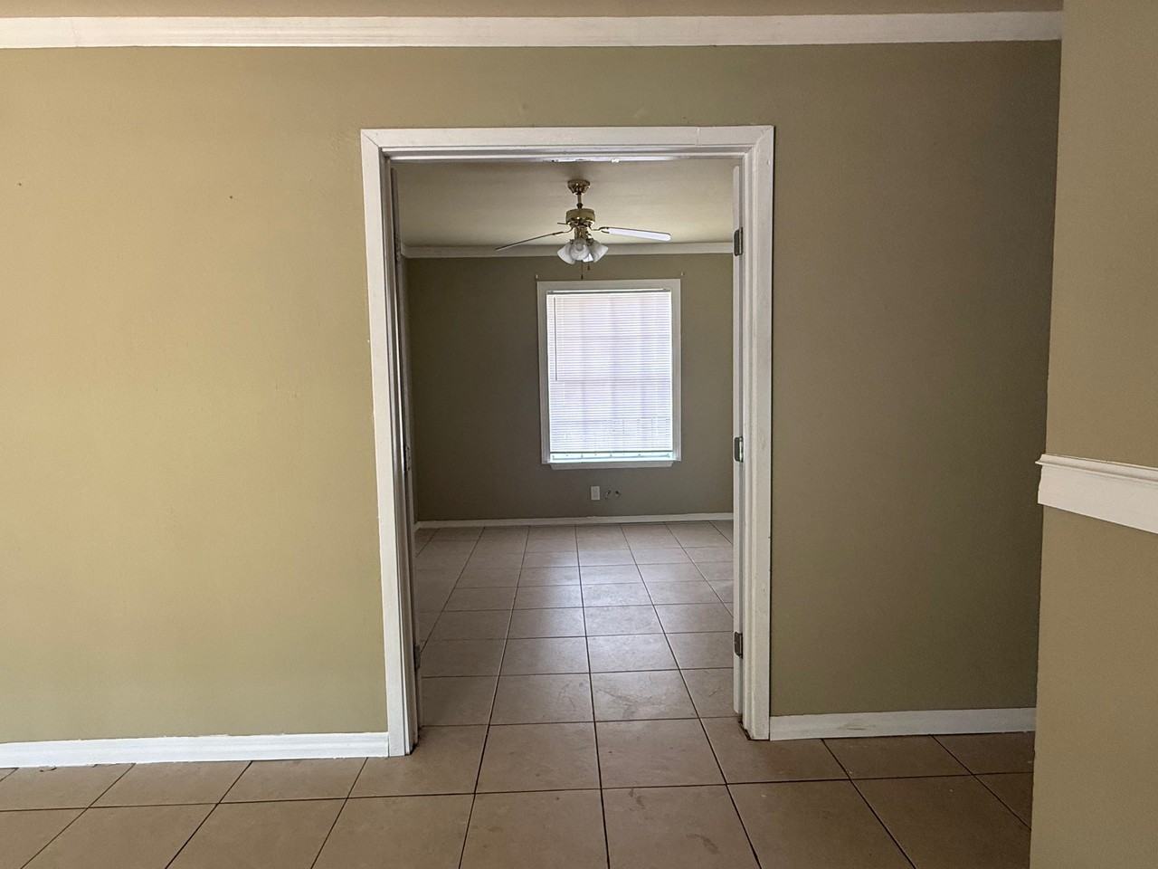 4839 Castle Strm #1 - Photo 5 of 10