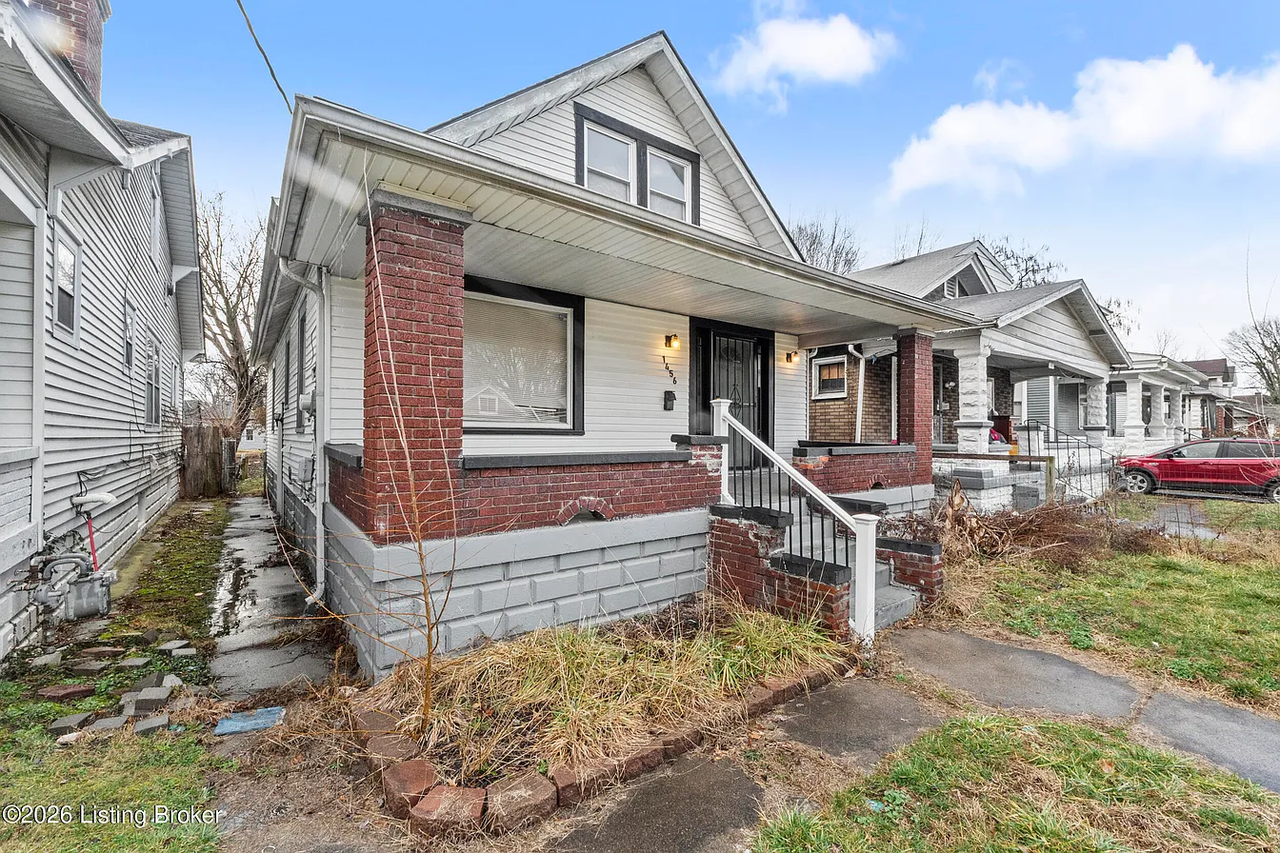 1456 Beech St #1 - Photo 2 of 50