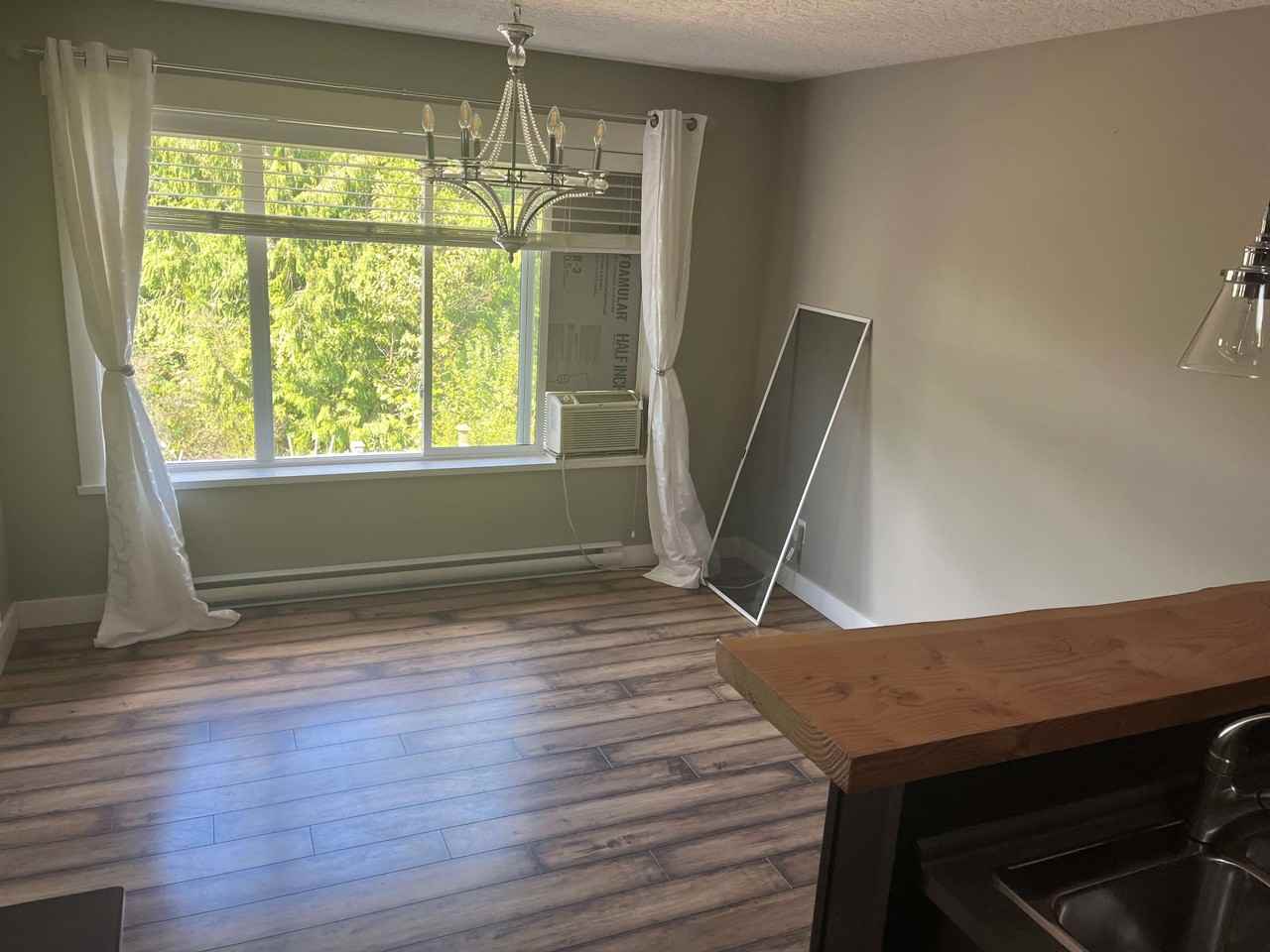 2648 A Kendal Avenue L-UP #1 - Photo 3 of 23