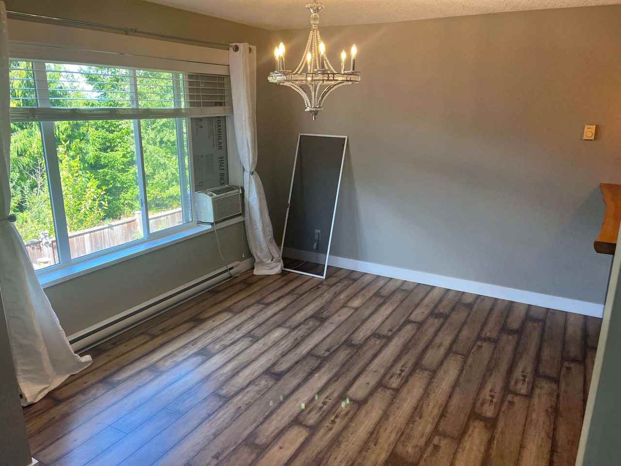 2648 A Kendal Avenue L-UP #1 - Photo 5 of 23