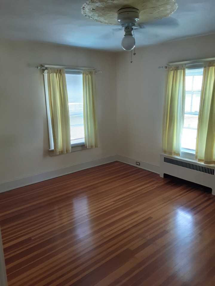 10 Ann St #1 - Photo 5 of 9