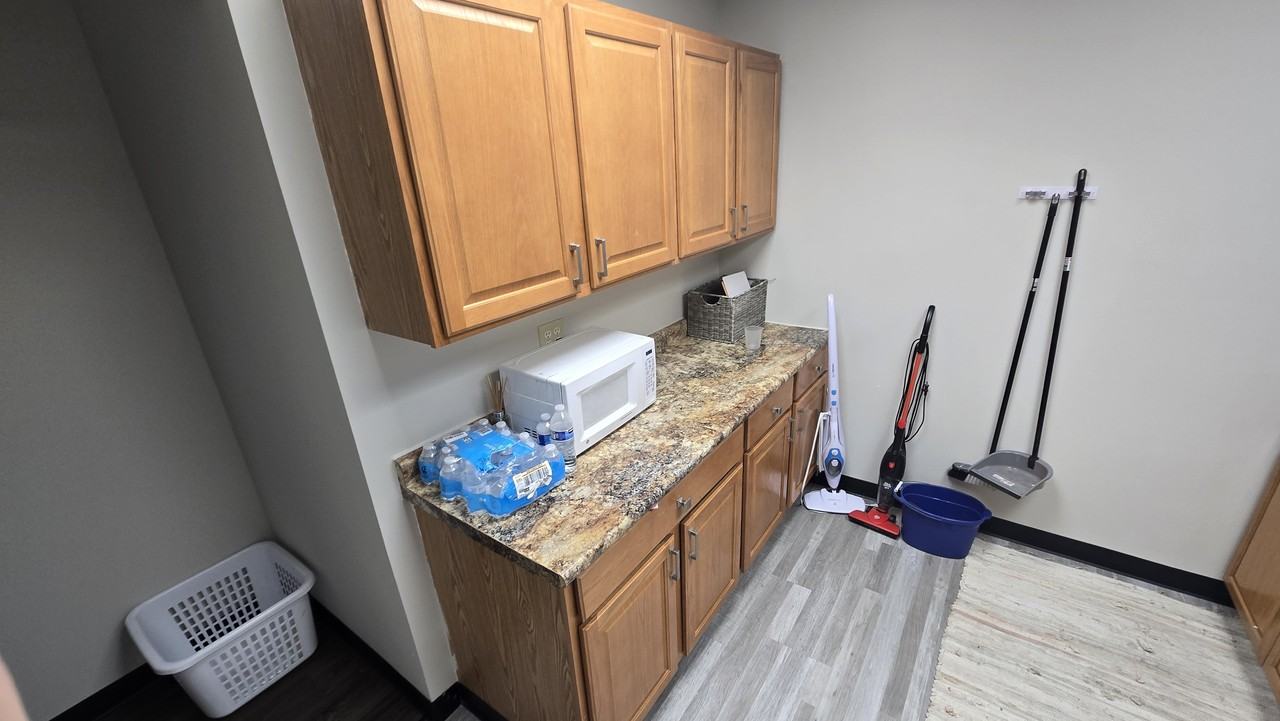 815 Office Park Rd #09 - Photo 5 of 17