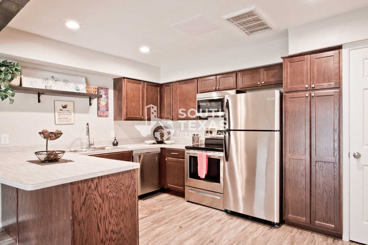 309 Westwood St #309D - Photo 4 of 12
