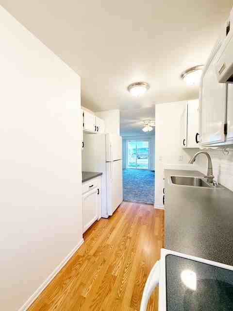 19811 3rd Ave Nw #B27 - Photo 6 of 29