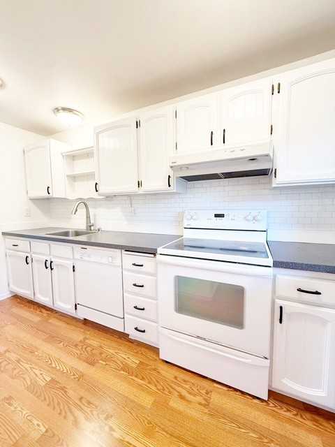 19811 3rd Ave Nw #B27 - Photo 7 of 29