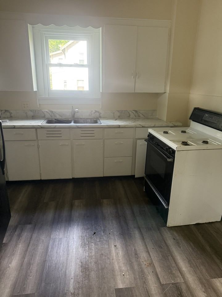 33 W Judson Ave #1 - Photo 4 of 11