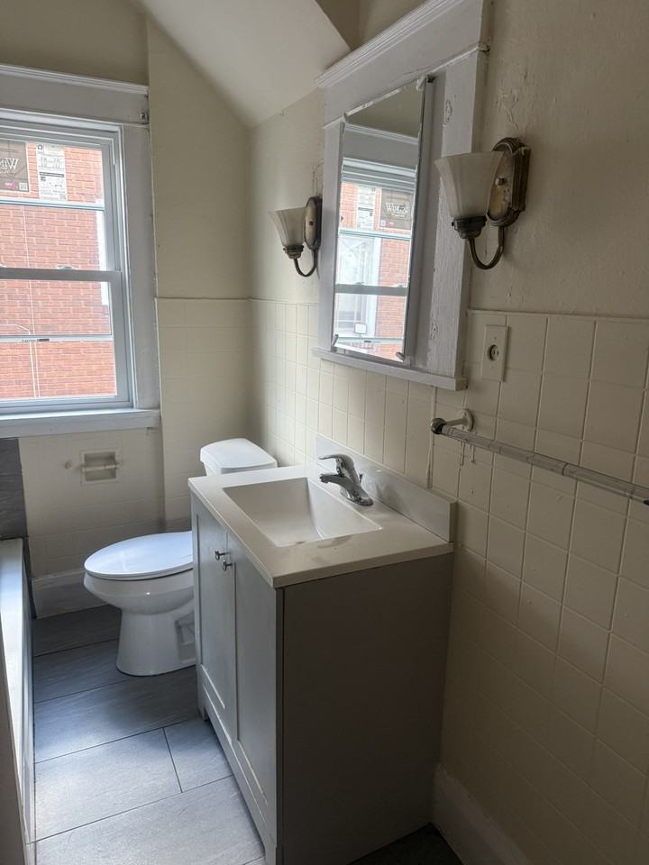 33 W Judson Ave #1 - Photo 6 of 11