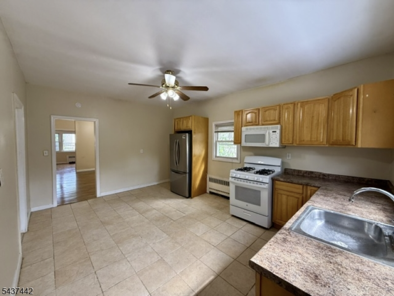 305 Sanford Ave #2 - Photo 3 of 10