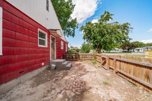 featured image of 303 W 20th St Bsmt #BS