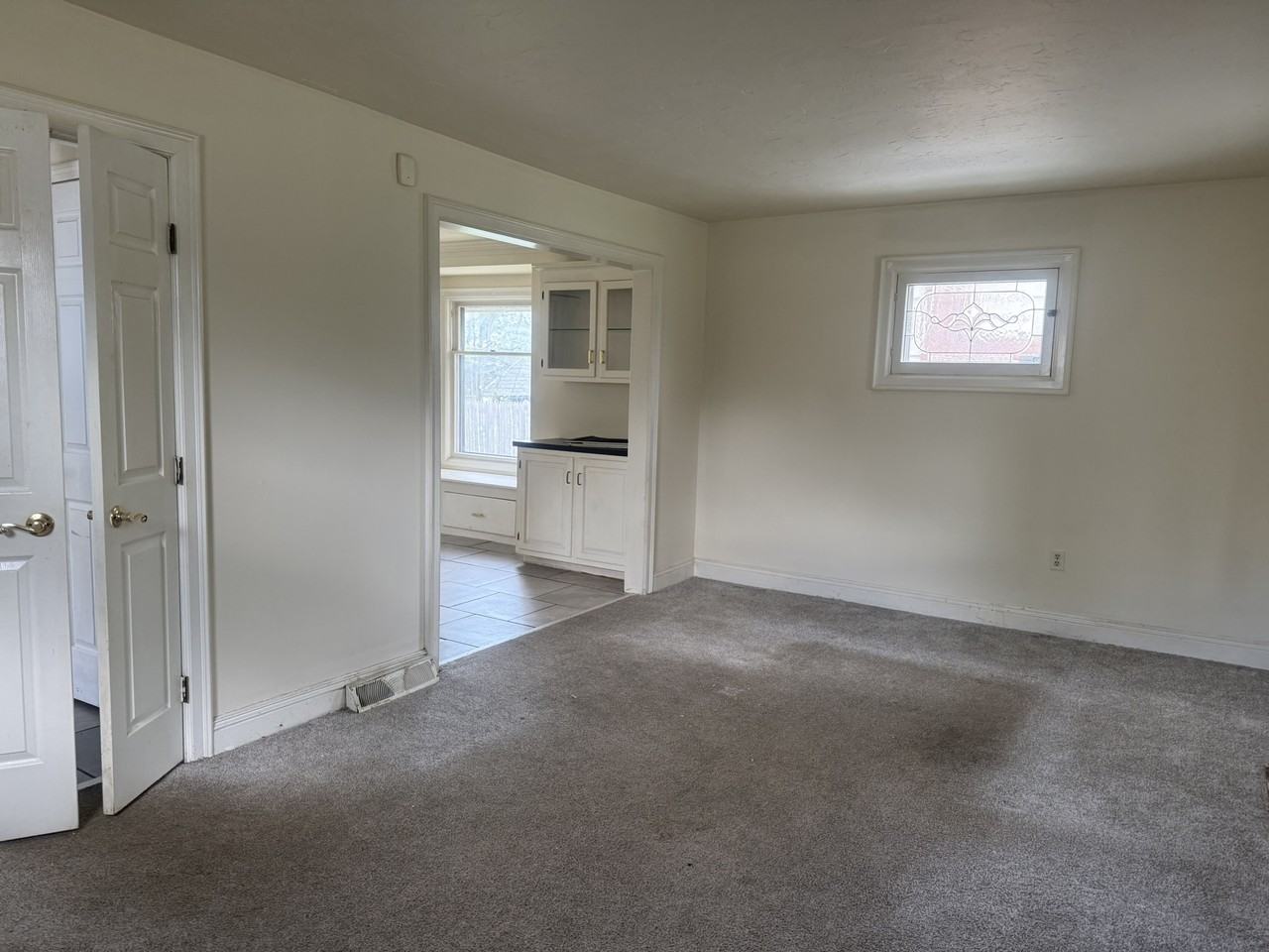 126 Wesley Ave #1 - Photo 4 of 9