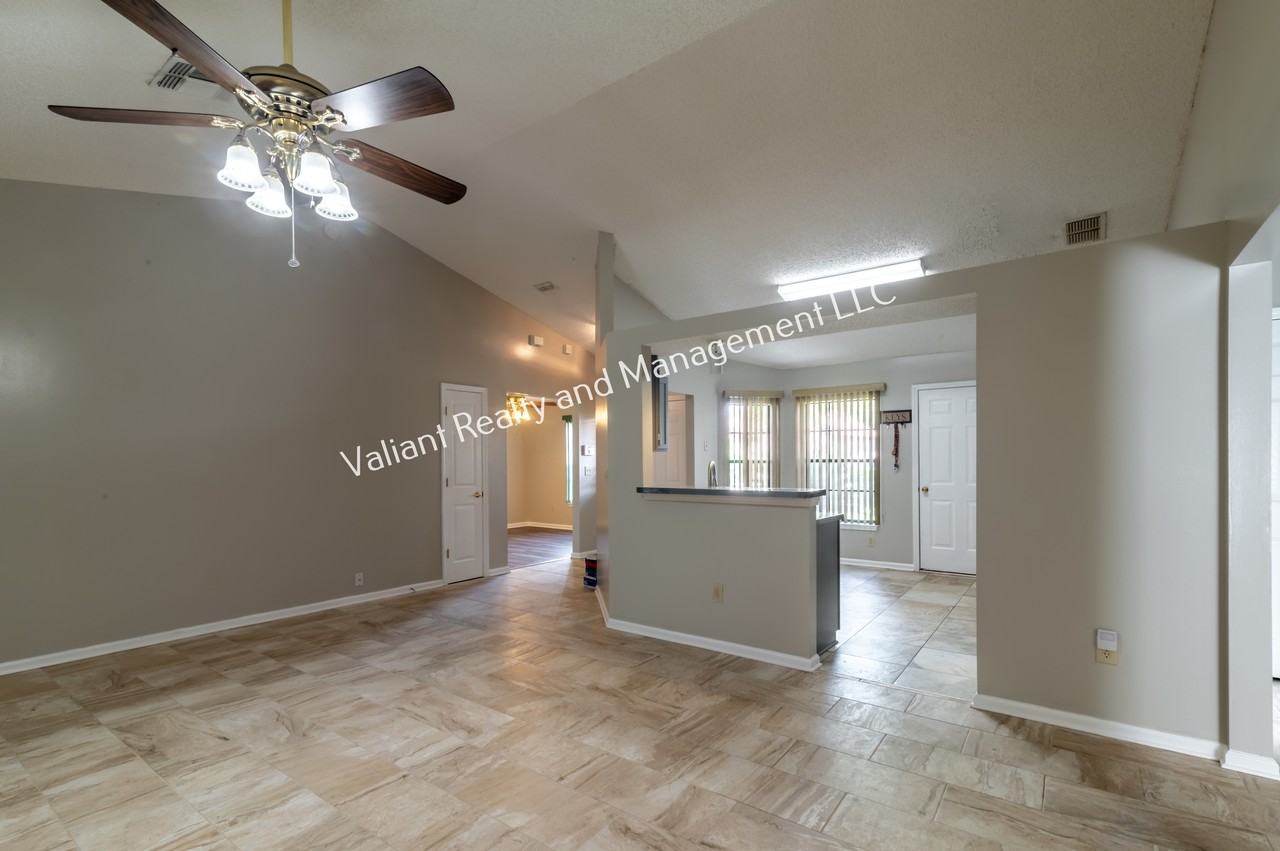 1736 Daytona Ln #1 - Photo 7 of 23