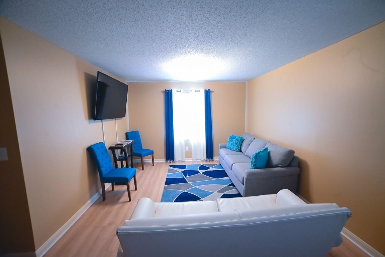 Parkside Apartments - Photo 3 of 6
