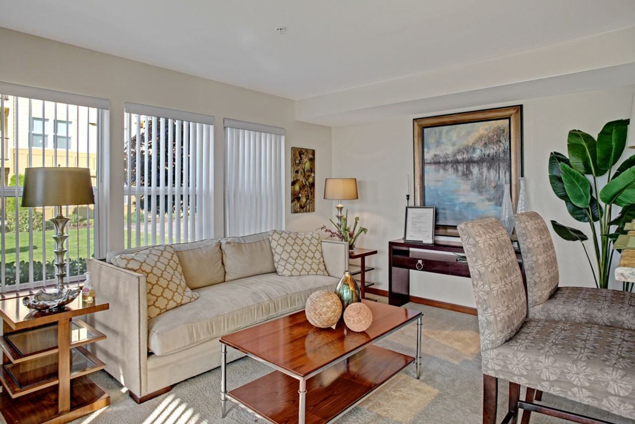 21428 International Boulevard - Photo 4 of 28