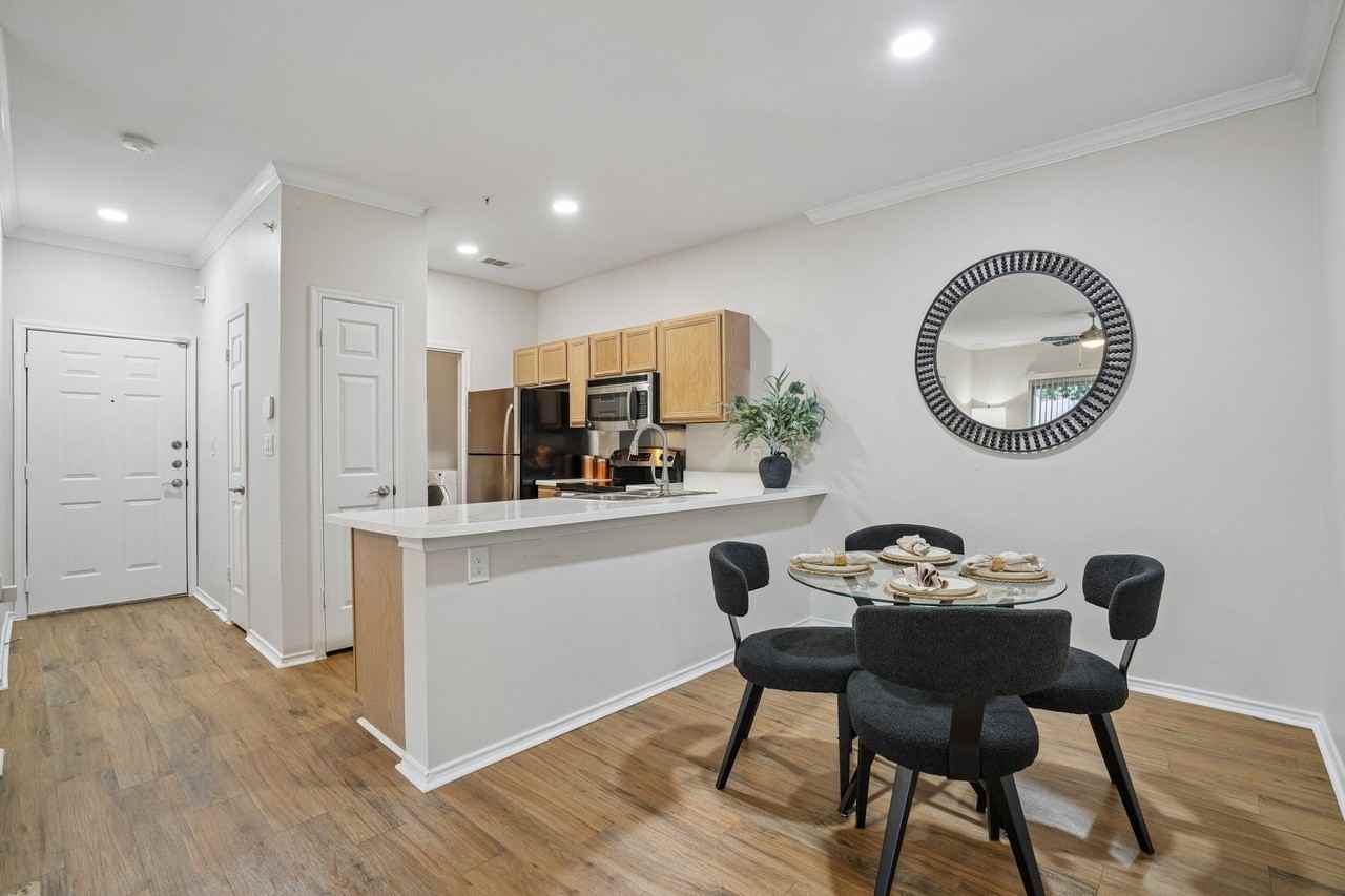 Legends on the Green Apartments - Photo 4 of 53
