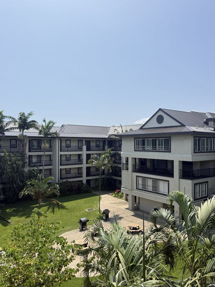 The Waterfront Apartments at Kahului - Photo 4 of 21