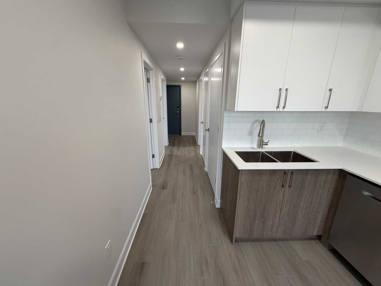 258 Montfort Street - Photo 3 of 18