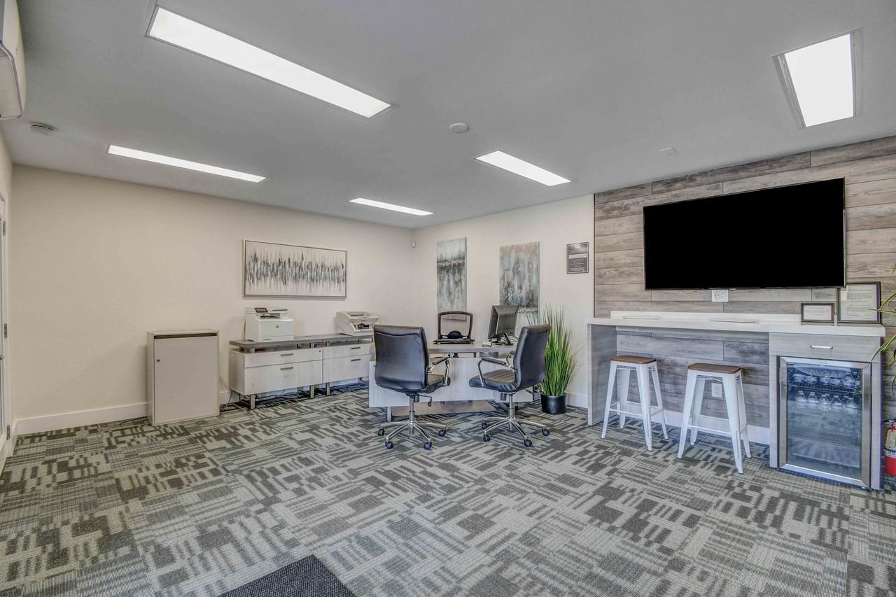 Pines Apartments - Photo 2 of 27