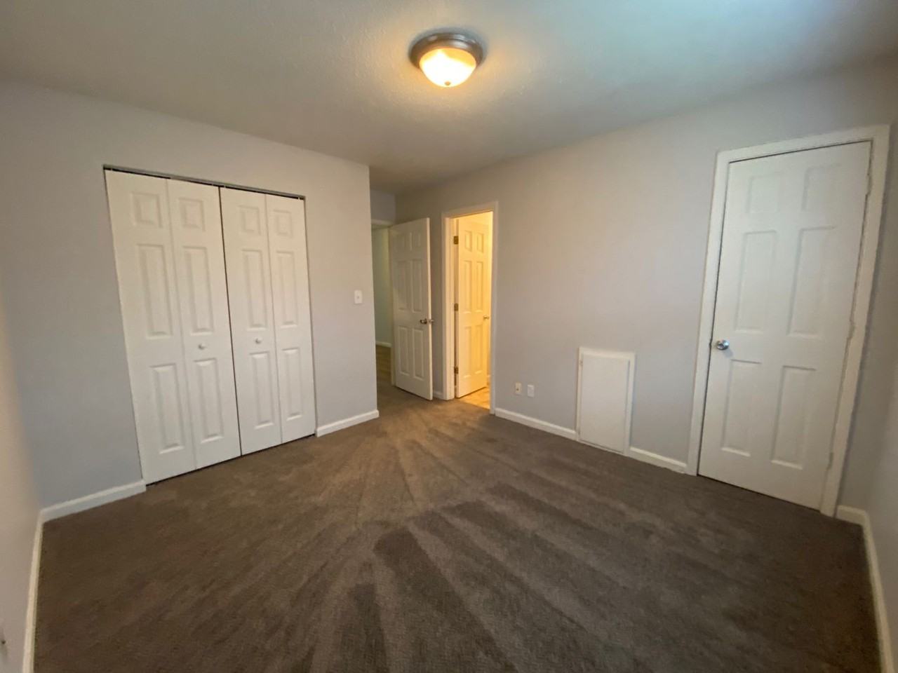 525 Green Valley Dr #4 - Photo 6 of 10