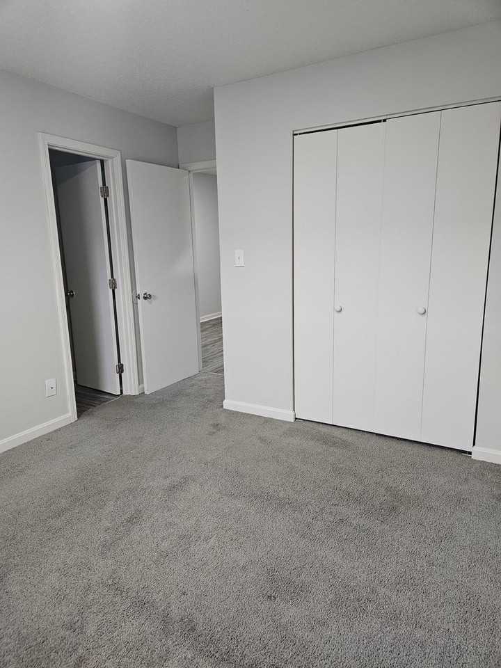 509 Green Valley Dr #29 - Photo 7 of 11