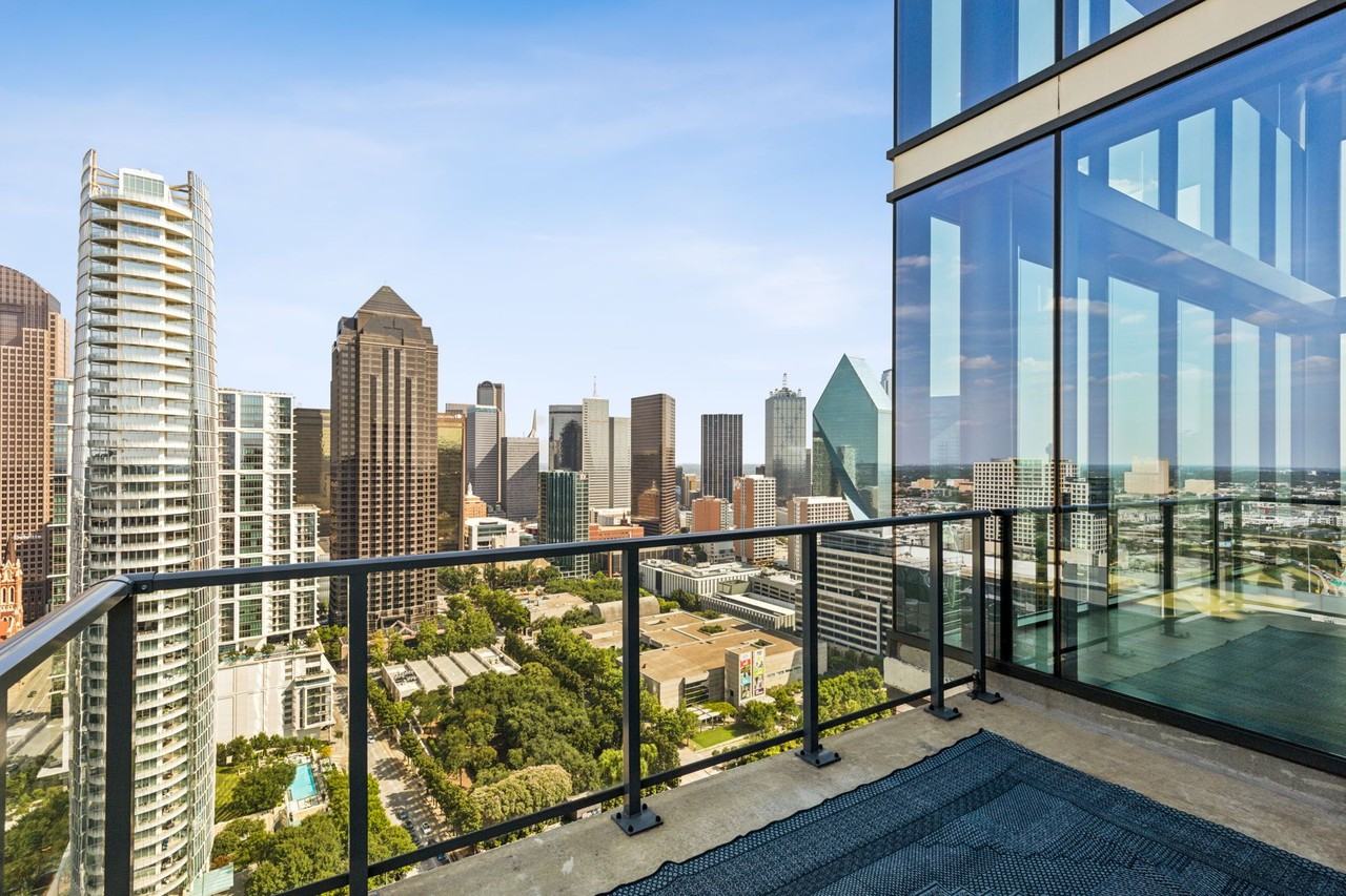 Residences at Park District - Photo 3 of 37